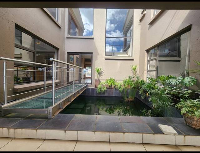 6 BEDROOM HOUSE FOR SALE IN BLUE SADDLE RANCHES